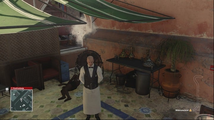 Waiters clothes are useful when you try to infiltrate the shisha cafe. - Disguises | Marrakesh - Marrakesh: A Gilded Cage - Hitman Game Guide