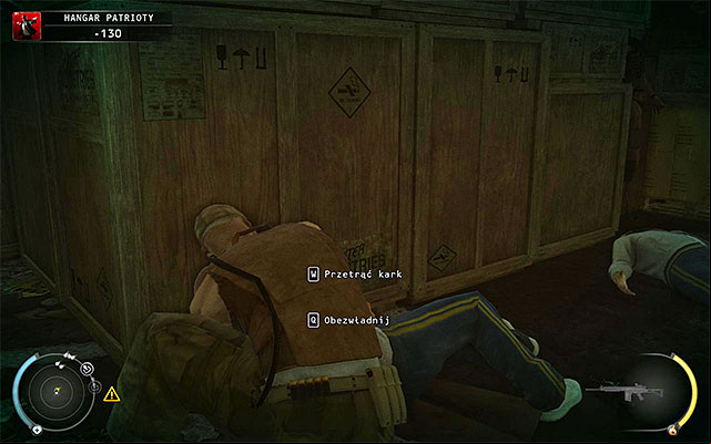 A falling object should lure out one of Patriots men - Patriots Hangar - Using Patriots clothes | 13: Fight Night - 13: Fight Night - Hitman: Absolution Game Guide