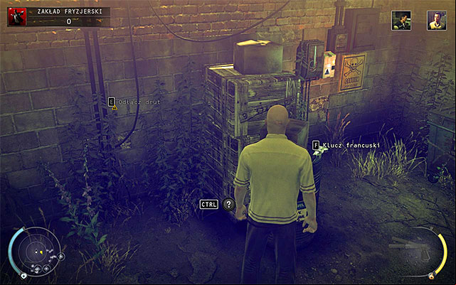 Another option to silently eliminate Mason is electrocuting him - Barbershop - Murdering Mason McCready | 9: Shaving Lenny - 9: Shaving Lenny - Hitman: Absolution Game Guide