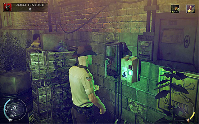 After detaching the wire, approach the lever shown on the above screen and wait for Mason, who will come here to urinate - Barbershop - Murdering Mason McCready | 9: Shaving Lenny - 9: Shaving Lenny - Hitman: Absolution Game Guide