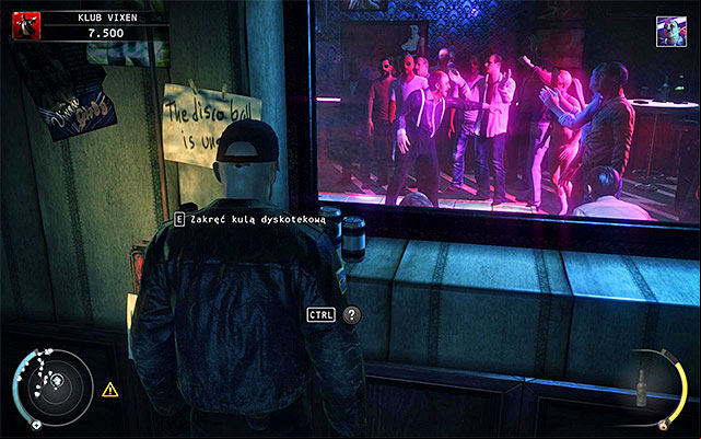 You can get into back room only after you see Osmond appearing - The Vixen Club - Killing Dom Osmond | 5: Hunter and Hunted - 5: Hunter and Hunted - Hitman: Absolution Game Guide