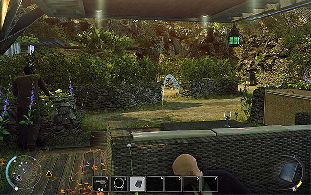 The best way to safely walk through the garden is heading towards the left shed shown on the above screen - Gardens | 1: Personal Contract - 1: Personal Contract - Hitman: Absolution Game Guide