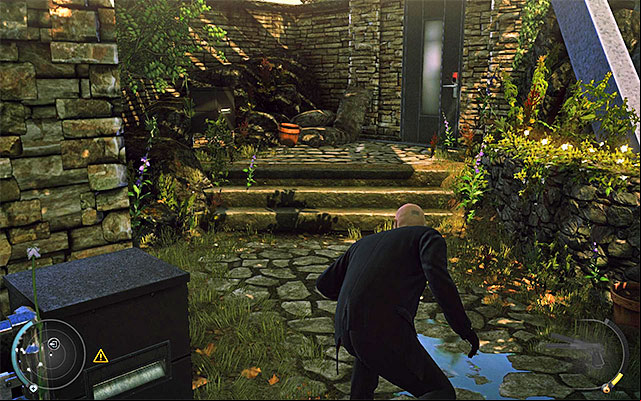 Wait until enemies turn right during the conversation - Gardens | 1: Personal Contract - 1: Personal Contract - Hitman: Absolution Game Guide
