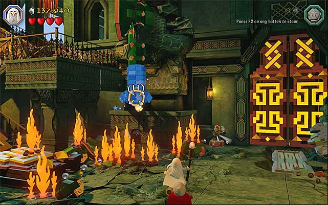 Destroy the blue object with a staff - Stage 1 (Greatest Kingdom in Middle-Earth) | Main Stages - Collectibles - Main Stages - Collectibles - LEGO The Hobbit Game Guide & Walkthrough