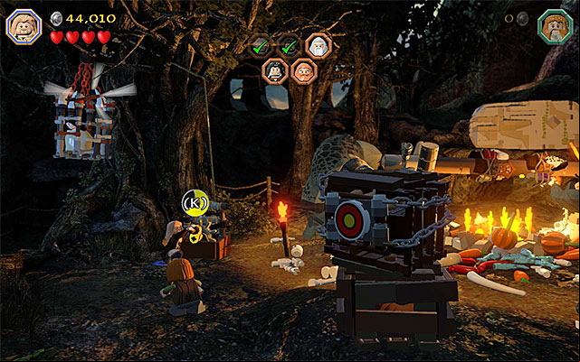 Use the knob to destroy the cage with the prisoner - Stage 4 (Roast Mutton): Rescue the allies | Walkthrough | LEGO The Hobbit - Walkthrough - LEGO The Hobbit Game Guide & Walkthrough