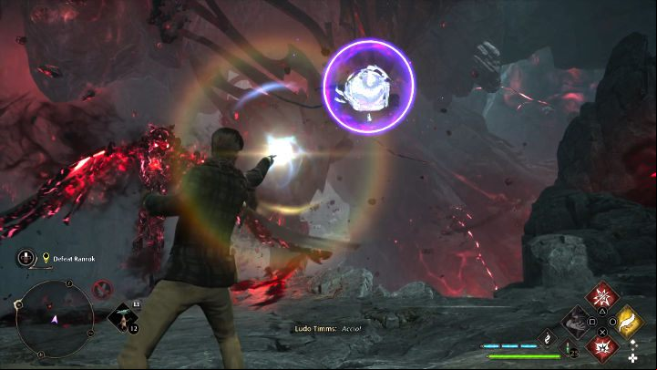 At the beginning of the first phase, focus on dodging Ranrok's attacks (he can shoot an energy beam from his mouth and throw energy orbs), because the enemy will be invulnerable to attacks - Hogwarts Legacy: How to defeat Ranrok? - Bosses - Hogwarts Legacy Guide