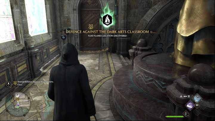 You have to reach the classroom where professor Hecat is teaching (the enchanted com can lead you there) - open the door to start the class - Hogwarts Legacy: Defence Against the Dark Arts Class - Main quests - Hogwarts Legacy Guide