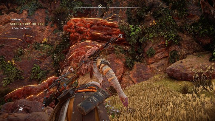 Scan the nearby area, then climb the marked lines to the top and enter the cave - Horizon Forbidden West: Shadow from the Past - walkthrough - Side quests - Horizon Forbidden West Guide