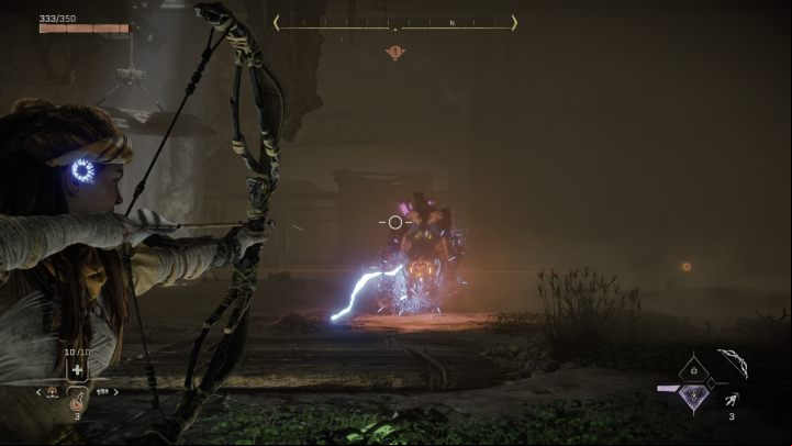 Focus on the machine's weak points and as soon as you notice blue lightning around it, immediately dodge or hide behind crates - Horizon Forbidden West: Shadow in the West - walkthrough - Side quests - Horizon Forbidden West Guide
