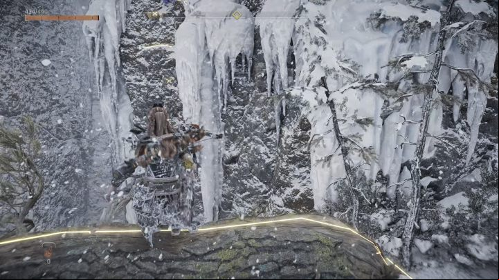 Once you are on the other side, knock over a tree and slowly climb it - Horizon Forbidden West: A Soldiers March - walkthrough - Side quests - Horizon Forbidden West Guide