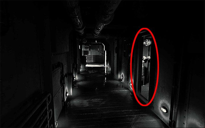 Keep moving forward - ignore the screen distortion - Escape and the engine room | Layers of Fear 2 walkthrough - Act 2 - The Hunt - Layers of Fear 2 Guide