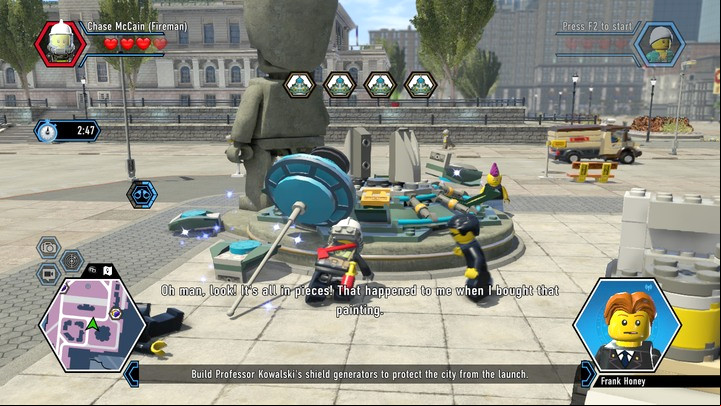 First off, eliminate the opponents before you start building - Preparations for the flight | Chapter 14 and 15 | Walkthrough - Chapter 14 and 15 - LEGO City: Undercover Game Guide