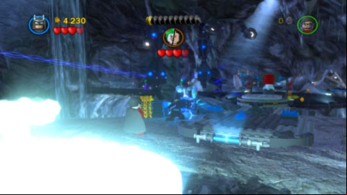 Run to the left until next electric device (picture) - Unwelcome Guests | Walkthrough - Walkthrough - LEGO Batman 2: DC Super Heroes Game Guide & Walkthrough
