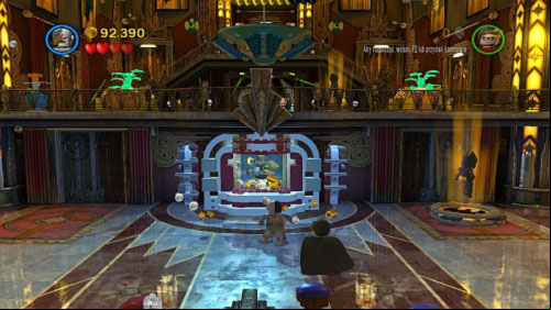 #07 - In location with Two-Face destroy blue glass in the object near the wall and use laser to destroy gold coins - Theatrical Pursuits | Minikits - Minikits - LEGO Batman 2: DC Super Heroes Game Guide & Walkthrough