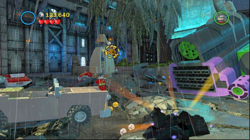#07 - On the left side there is a fire - Heroes Unite | Minikits - Minikits - LEGO Batman 2: DC Super Heroes Game Guide & Walkthrough
