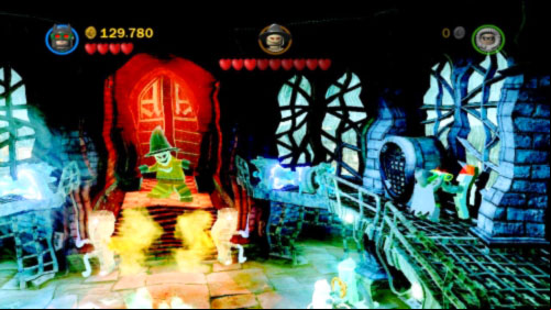 At the end of the fight you will have to use bricks to create levers on the left and right side of the chamber - Asylum Assignment | Walkthrough - Walkthrough - LEGO Batman 2: DC Super Heroes Game Guide & Walkthrough