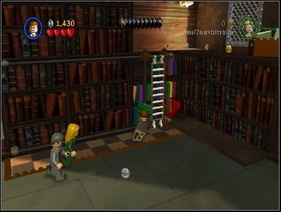 To find second box, go to the right and repair the ladder with LEGO pieces - Chapter 1 - The Hunt for Sir Richard - part 1 - The Last Crusade - LEGO Indiana Jones: The Original Adventures - Game Guide and Walkthrough