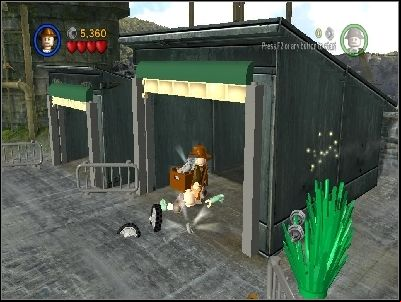 Ignore the guards on the motorcycles - Chapter 3 - Motorcycle Escape - The Last Crusade - LEGO Indiana Jones: The Original Adventures - Game Guide and Walkthrough