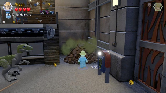 Minikit #9 - Main Street Showdown | Jurassic World - secrets - Jurassic World - secrets (missions) - LEGO Jurassic World Game Guide & Walkthrough