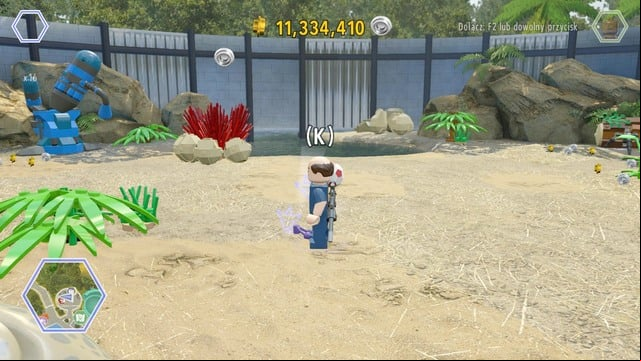 Third item will be lying in the center of the arena - East Boardwalk | Jurassic World - secrets in free roam - Jurassic World - secrets in free roam - LEGO Jurassic World Game Guide & Walkthrough