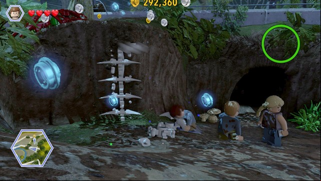 After you reach deeper into the park, switch to Grant and dig up bricks from the ground, which you can use to build a ladder - Restoring power | Jurassic Park - walkthrough - Jurassic Park - walkthrough - LEGO Jurassic World Game Guide & Walkthrough