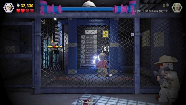 While inside, approach the left side and use the lever that you can see in the screenshot - Restoring power | Jurassic Park - walkthrough - Jurassic Park - walkthrough - LEGO Jurassic World Game Guide & Walkthrough