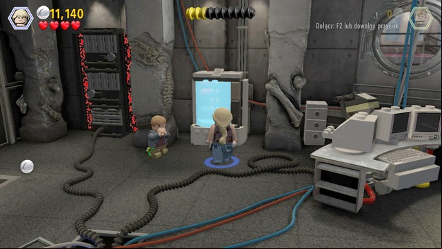 As Murphy, approach the glass cover and smash it with the special ability, for which you will be rewarded with a new dinosaur - Visitor center | Jurassic Park - walkthrough - Jurassic Park - walkthrough - LEGO Jurassic World Game Guide & Walkthrough