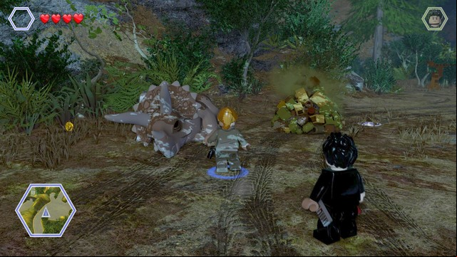 As Sarah, approach the sick triceratops and examine the feces - The Hunted | Jurassic Park - The Lost World - walkthrough - Jurassic Park - The Lost World - walkthrough - LEGO Jurassic World Game Guide & Walkthrough