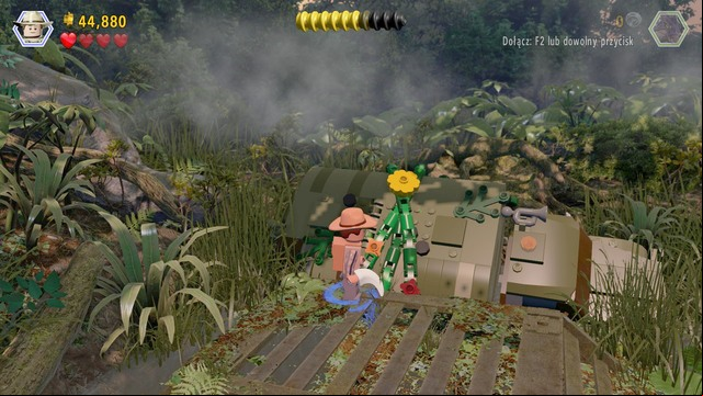 Walk over to the right side and smash the objects here - Eric Kirby | Jurassic Park III - walkthrough - Jurassic Park III - walkthrough - LEGO Jurassic World Game Guide & Walkthrough