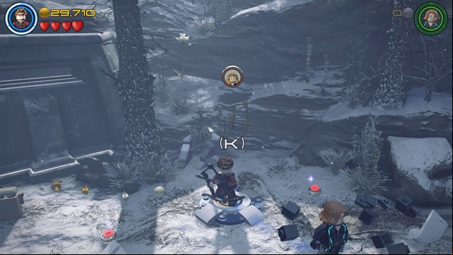 Walk towards the place shown on the picture as Black Widow and dig up the bricks needed for creating a platform - Struck Off the List - Walkthrough - LEGO Marvels Avengers - Game Guide and Walkthrough