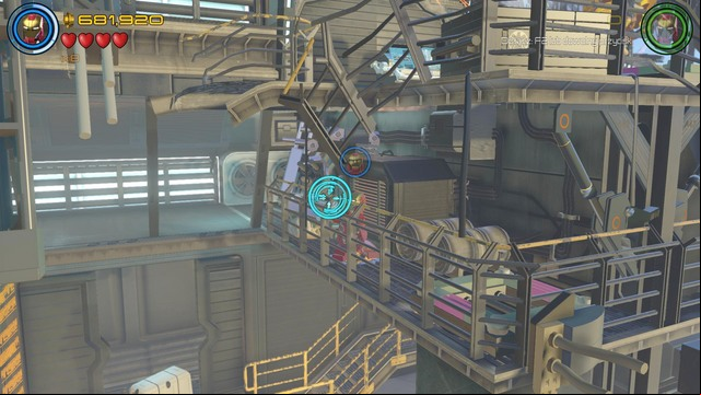 On the other side you will find a blocked age and Stan Lee imprisoned behind silver pipes - Stan Lee / Red brick - Helicarrier Havoc - secrets - LEGO Marvels Avengers - Game Guide and Walkthrough
