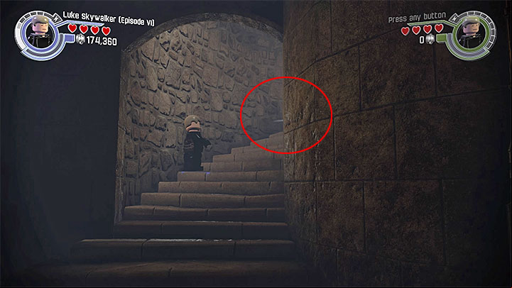 Return over the stairs - Chapter 5 - Mazs Castle | Minikits and red bricks - Minikits and red LEGO bricks - LEGO Star Wars: The Force Awakens Game Guide