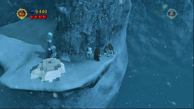 #5 - Beyond the avalanche, after crossing the deep snow and building a narrow tunnel - The of Caradhras - Collectibles - LEGO The Lord of the Rings - Game Guide and Walkthrough