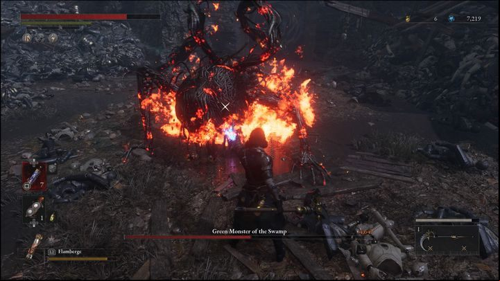 The last attack the boss can use on you is a 3-hit combo - Lies of P: How to defeat Green Monster of the Swamp/Puppet-Devouring Green Monster? - Main - Lies of P Guide
