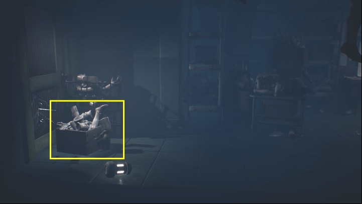 First, push back the cardboard box next to the door - Little Nightmares 2: Fuses - Chapter 3 Hospital walkthrough - Chapter 3 - Hospital - Little Nightmares 2 Guide
