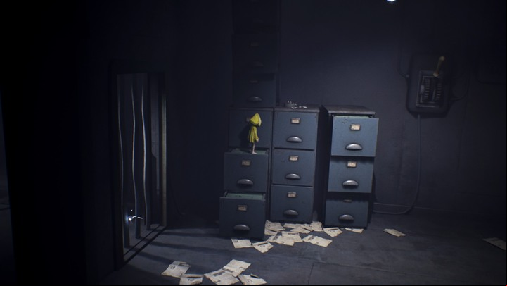 Pull out the drawers to create a way up. - Little Nightmares: Door with electric bars - walkthrough - The Prison - Little Nightmares Game Guide