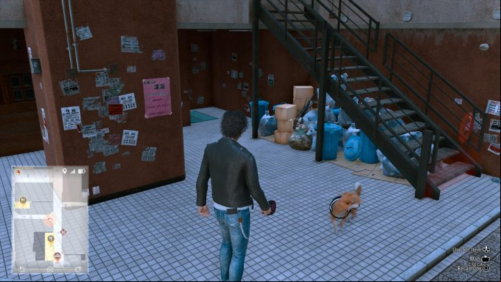 With the help of the canine detective, find the Play lying next to a pile of trash under the stairs - Lost Judgment: Squirrel search Isezaki Road - all squirrels, map - Ijincho - Lost Judgment Guide