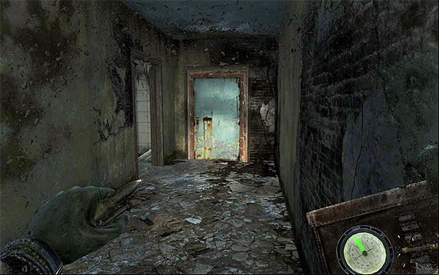 Enter now the building to the left - Explore the Dead City and find a way into Red Square | Chapter 26: The Dead City - Chapter 26: The Dead City - Metro: Last Light Game Guide