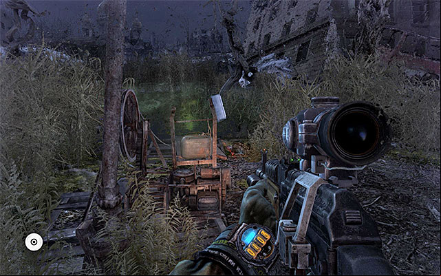 Once again, make use of your com to determine the whereabouts of the quayside - Refuel the engine | Chapter 16: Sundown - Chapter 16: Sundown - Metro: Last Light Game Guide