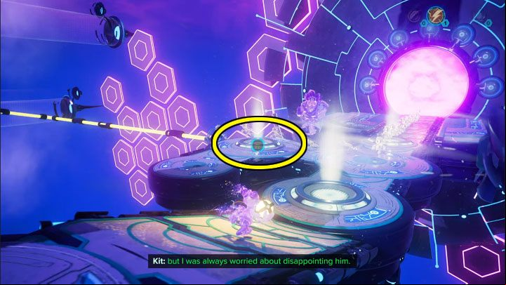 Return to the starting point and throw the electric sphere at the slot marked on the picture, the one through which the projections are running - Ratchet & Clank Rift Apart: Kit, Return to Sargasso - puzzle guide, list - Clank and Kit Riddles - Ratchet & Clank Rift Apart Guide