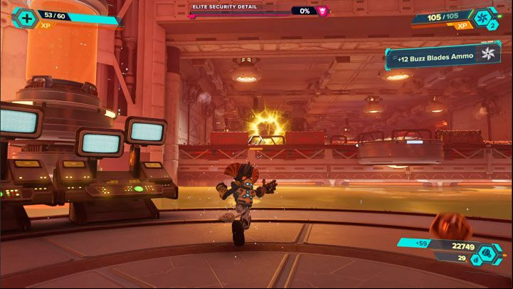 Take advantage of the fact that you can pull your hero to nearby crevices, and also return to a remote ledges where you have used the crank earlier - Ratchet & Clank Rift Apart: Elite Security Detail, Cordelion - how to defeat? - Bosses - Ratchet & Clank Rift Apart Guide