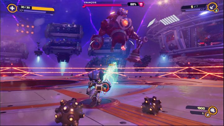Like the Nefarious City destroyer, Francois can make long jumps - Ratchet & Clank Rift Apart: Francois, Scarstu Debris Field - how to defeat the boss? - Bosses - Ratchet & Clank Rift Apart Guide