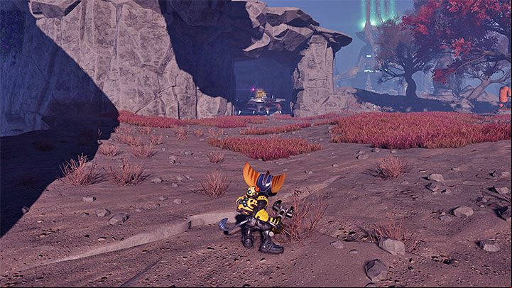 You can encounter UFOs while traveling through the wilderness on the planet Savali - Escaping UFO - how to stop it? - FAQ - Ratchet & Clank Rift Apart Guide