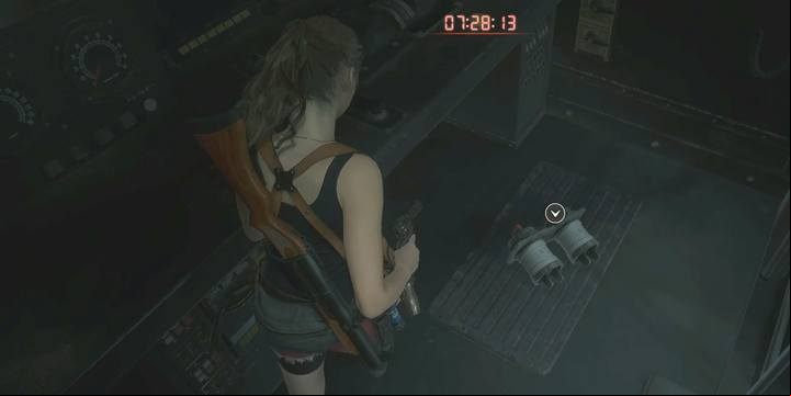 Device in the train. - Boss Fight - G4 (Claire) in Resident Evil 2 - Walkthrough - Resident Evil 2 Guide