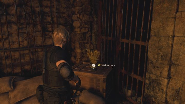3 - Resident Evil 4 Remake: Yellow Herb map - Castle - Secrets - Resident Evil 4 Remake Guide