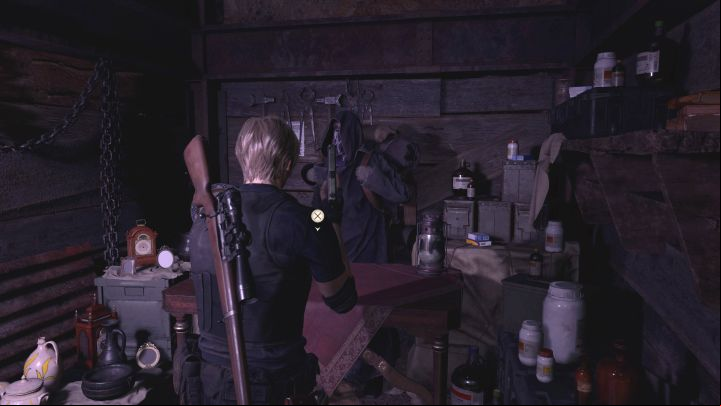 You should prepare for the fight - Resident Evil 4 Remake: How to defeat boss Ramon Salazar? - Bosses - Resident Evil 4 Remake Guide