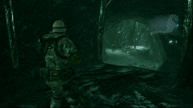 Both roads lead to the same place, but the right age allows you to eliminate running enemies safely - Double Mystery - part I - Episode 2 - Resident Evil: Revelations - Game Guide and Walkthrough