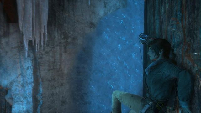 Jump up to reach the other arrow and from there, jump towards the ice wall - Rise of the Tomb Raider: Get through the first gate, walkthrough - The Frozen City - Rise of the Tomb Raider Guide