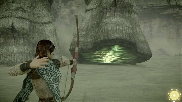 Get behind the opponent and aim at the soles of his feet, which are held in the air during his movement - Colossus 2 - Quadratus | Shadow of the Colossus Walkthrough - Walkthrough - Shadow of the Colossus Game Guide
