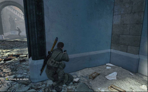 Move on while keeping an eye on the square to be sure that no ones watching you - Mission 3 - Kaiser-Friedrich Museum - p. 2 - Walkthrough - Sniper Elite V2 Game Guide & Walkthrough